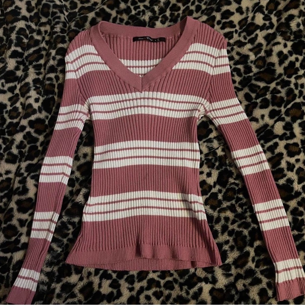 Women's Pink and White Striped Ribbed V-Neck Sweater